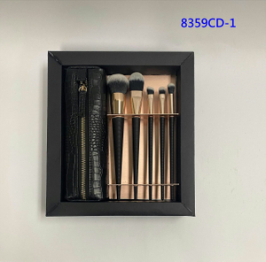 8359CD-1 5-pc make up brush set w/cosmetic bag