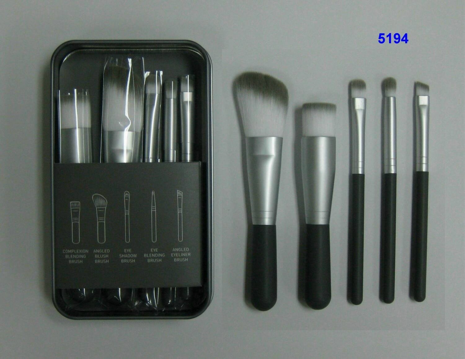 5194 5-pc make up brush w/ metal box